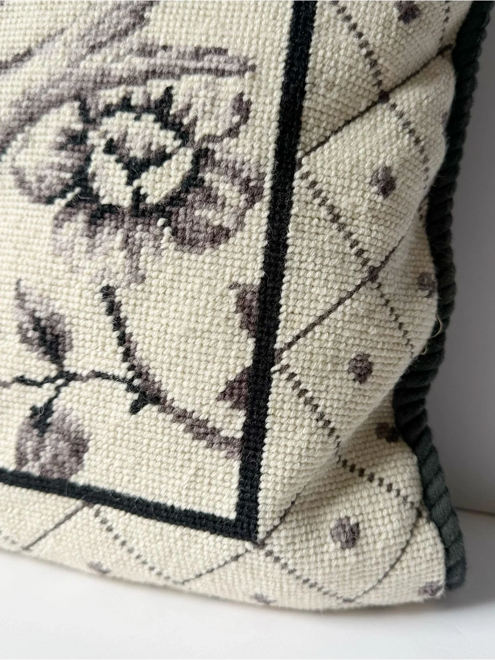 Vintage bird lattice